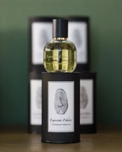 Flacon de parfum sur mesure 50 ml avec ses étuis, création Empreinte Éthérée par Nathalie Durand